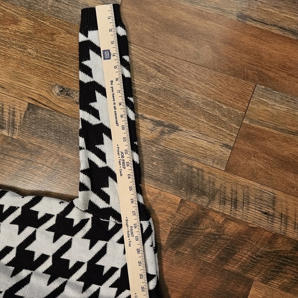 Girls Self Esteem Black and White Print Sweater Size 16 - Picture 6 of 11